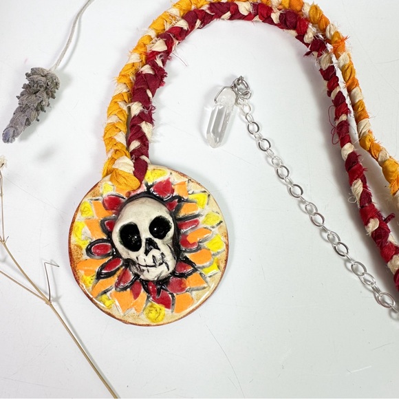 Sculpted Ceramic Skull Necklace with Recycled Silk and Crystal Adjustable Length - Picture 4 of 11